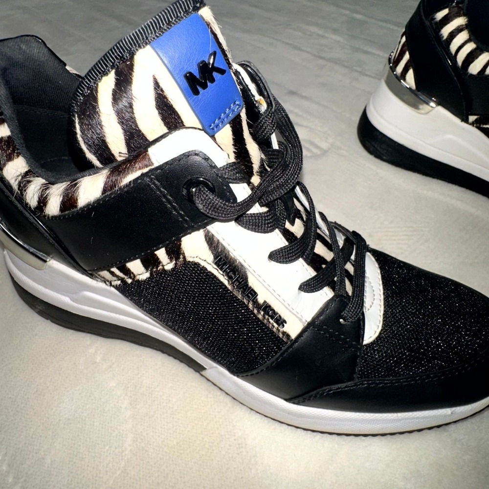 Michael‎ Kors Georgie Platform Sneakers Zebra Print Women 7M Calf Hair MK Metal